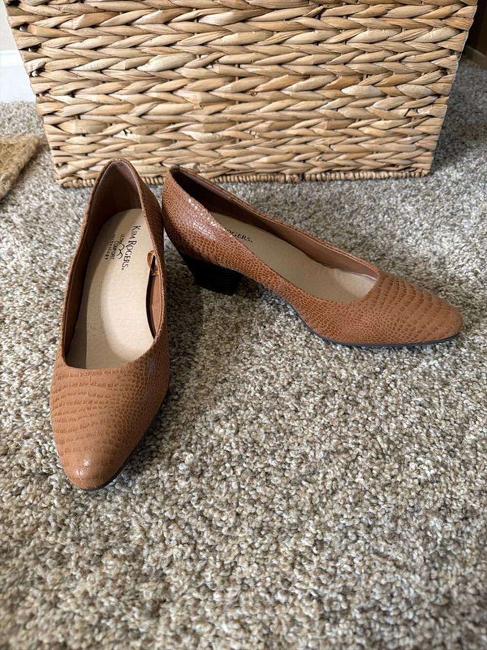 Kim Rogers Iona shoes 6 snake embossed tan 717